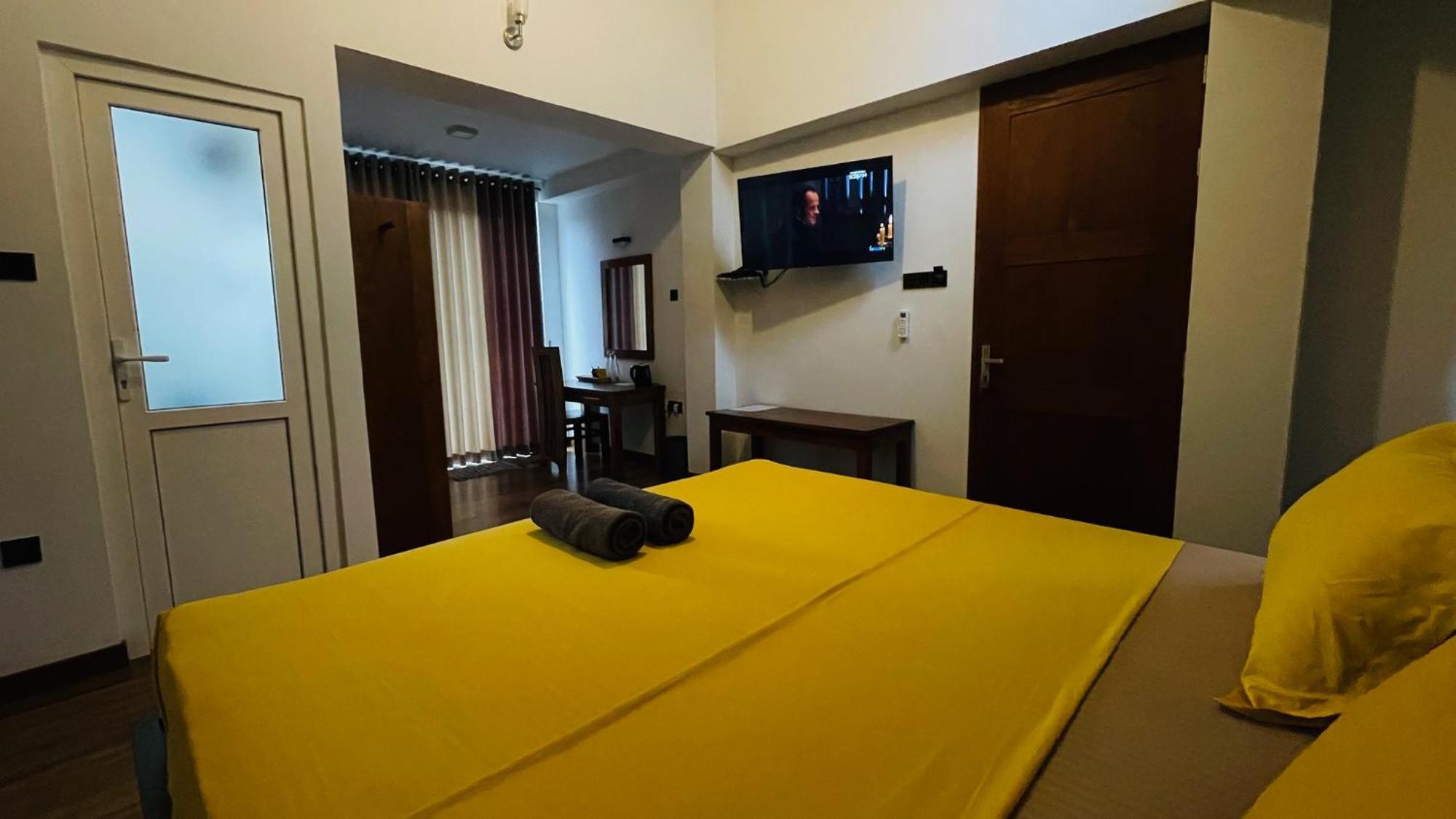 Sun Dove Suite Kandy Exterior photo